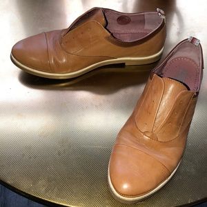 Pikolinos Cognac Loafers
